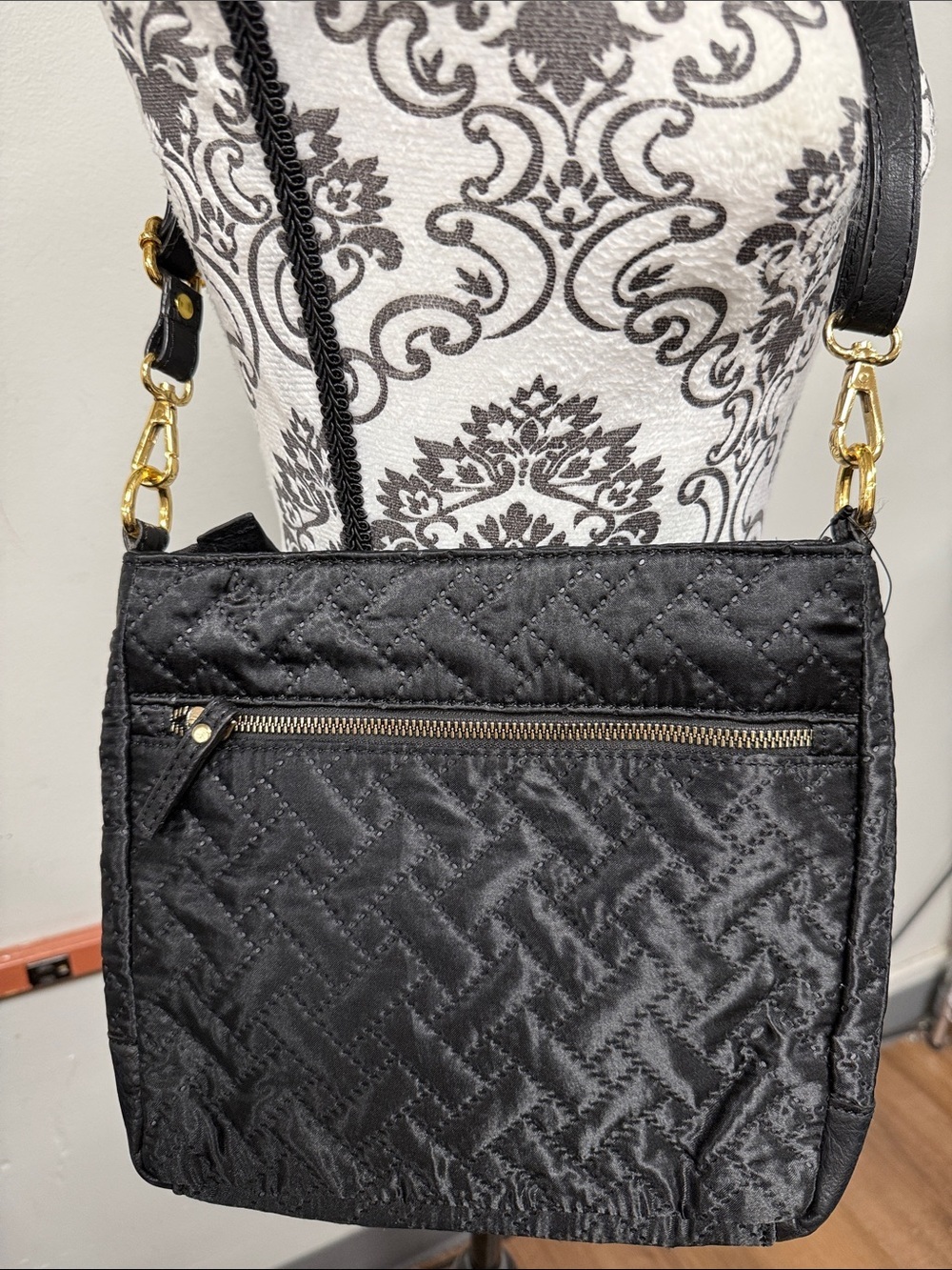 Mona B Black Quilted Crossbody Bag with Gold Hardware - Picture 4 of 10
